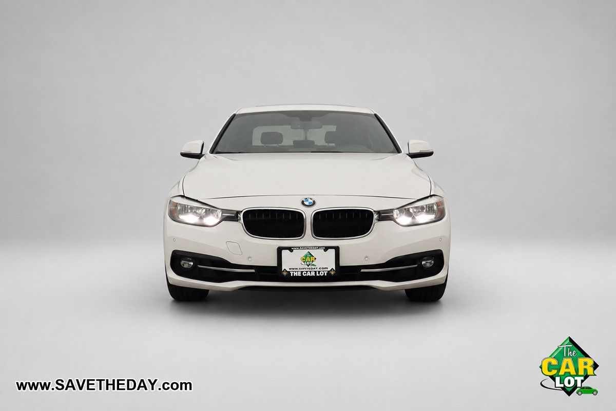 Used 2017 BMW 330i Sedan w/ Driver Assistance Package RWD image 11