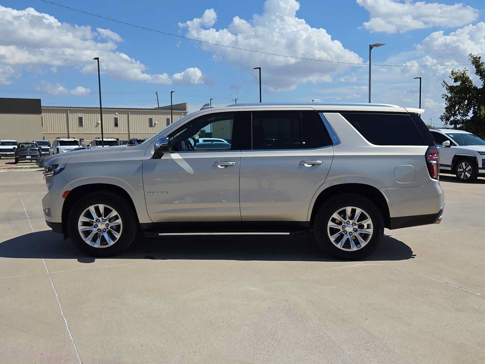 Used 2021 Chevrolet Tahoe Premier RWD image 4
