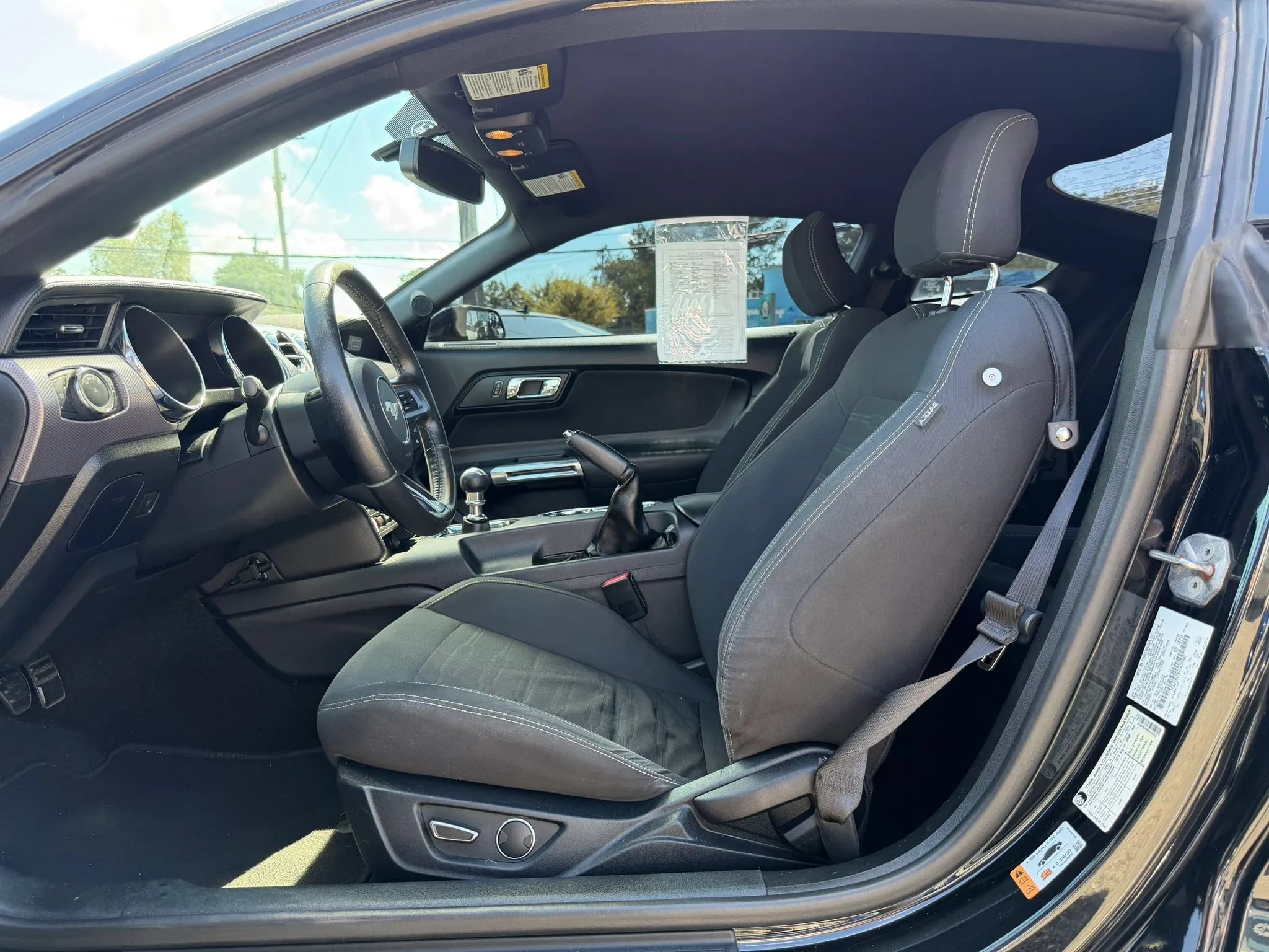 Used 2015 Ford Mustang GT RWD image 13