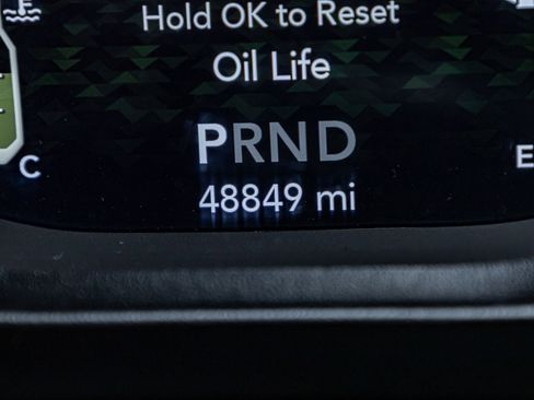 Used 2021 Jeep Gladiator Willys image 17