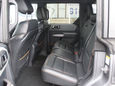 Used 2023 Ford Bronco Badlands AWD/4WD image 19