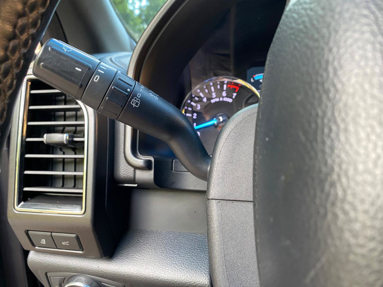 Used 2019 Ford Expedition Max Limited RWD image 74