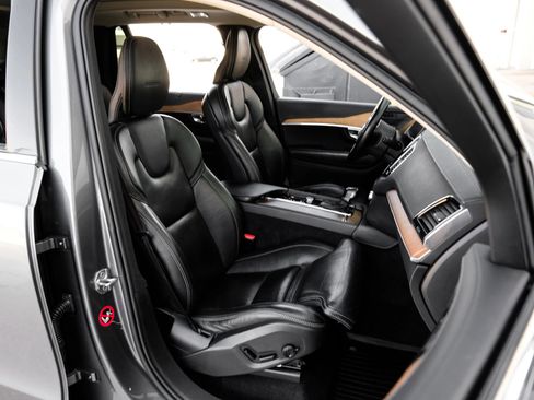 Used 2019 Volvo XC90 T6 Inscription w/ Advanced Package image 34