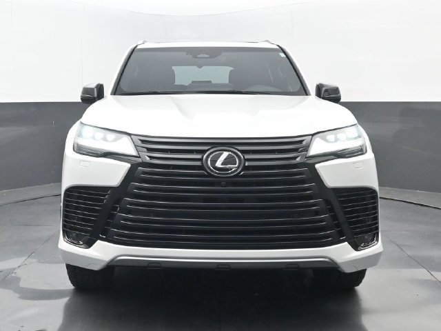 Used 2025 Lexus LX 700h Overtrail AWD/4WD image 21