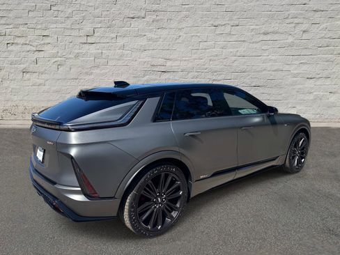 New 2026 Cadillac Lyriq V AWD/4WD image 5