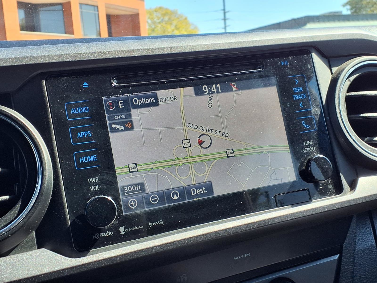Used 2019 Toyota Tacoma TRD Sport AWD/4WD image 8