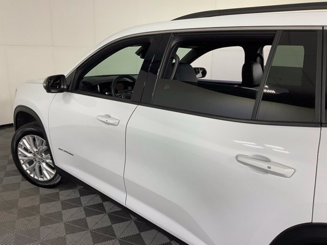 Used 2024 GMC Acadia Elevation w/ LPO, Floor Liner Package FWD image 41
