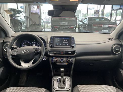 Used 2021 Hyundai Kona SEL AWD/4WD image 16