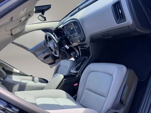 Used 2017 Chevrolet Colorado W/T w/ WT Convenience Package image 10