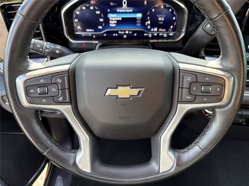Used 2025 Chevrolet Silverado 1500 LT AWD/4WD image 22