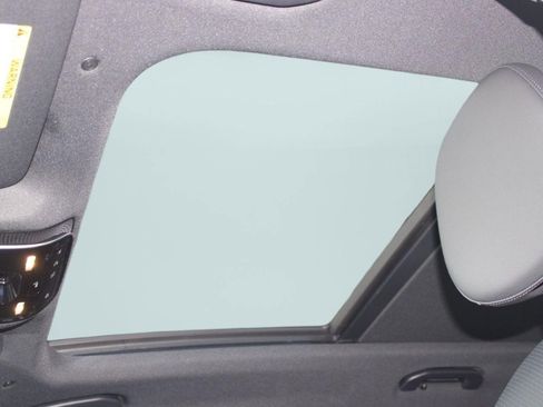 Used 2026 Mercedes-Benz GLC 300 GLC 300 image 16