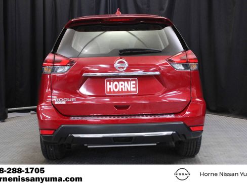 Used 2017 Nissan Rogue S FWD image 14