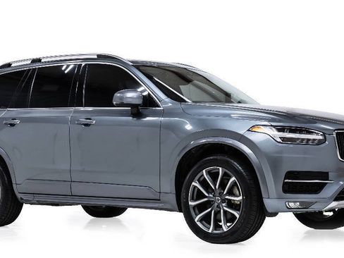 Used 2019 Volvo XC90 T6 Momentum w/ Protection Package Premier AWD/4WD image 1