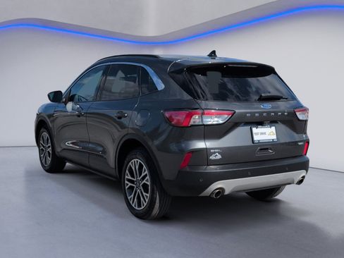 Used 2020 Ford Escape SEL image 3