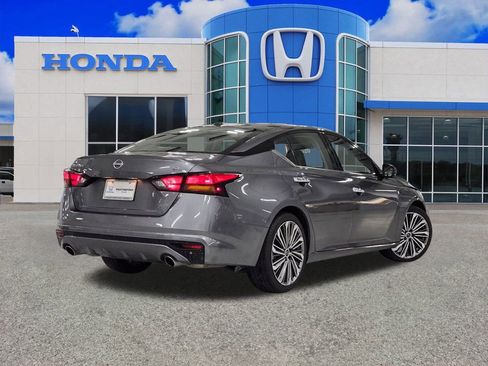 Used 2023 Nissan Altima 2.5 SL FWD image 3