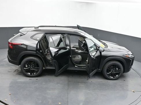 Used 2024 Chevrolet Trax ACTIV w/ Driver Confidence Package image 66