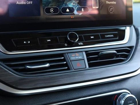 New 2025 Nissan Altima 2.5 SV w/ SV Special Edition Package image 14