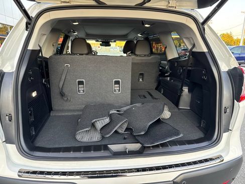Certified 2025 Subaru Ascent Bronze Edition AWD/4WD image 23
