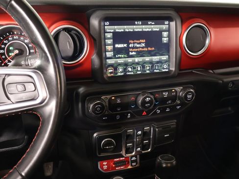 Used 2020 Jeep Gladiator Rubicon AWD/4WD image 5