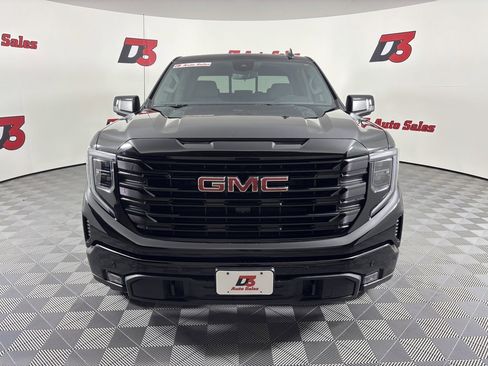Used 2024 GMC Sierra 1500 Elevation w/ Elevation Premium Package image 9