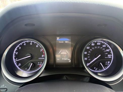 Used 2018 Toyota Camry SE image 17