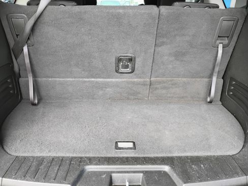 Used 2014 Chevrolet Traverse LT FWD image 21