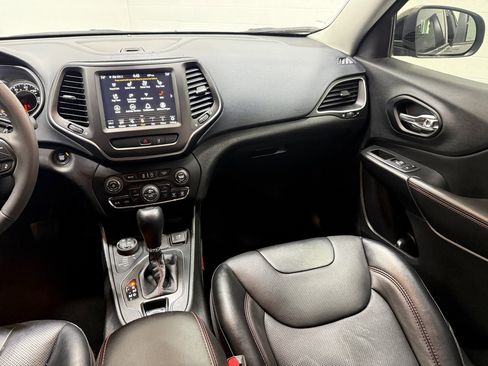 Used 2022 Jeep Cherokee Trailhawk w/ Sound & Nav Group image 43