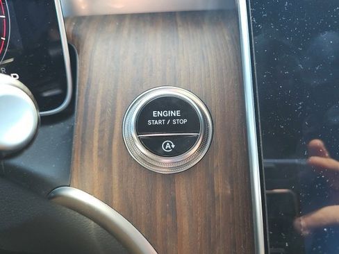 Certified 2025 Mercedes-Benz GLC 300 4MATIC image 26