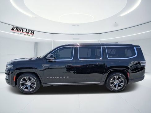 Used 2023 Jeep Grand Wagoneer L 4WD w/ Flexible Seating Group image 6