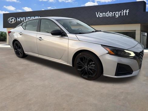 Used 2023 Nissan Altima 2.5 SR image 6