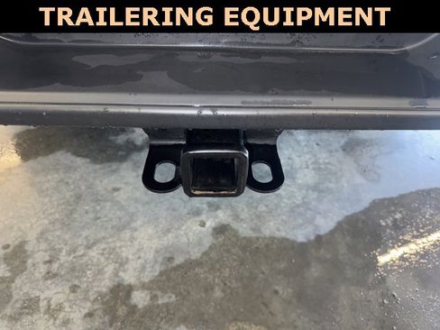 Used 2024 Jeep Gladiator Willys image 15