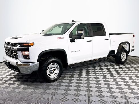 Used 2023 Chevrolet Silverado 2500 W/T w/ WT Convenience Package image 4