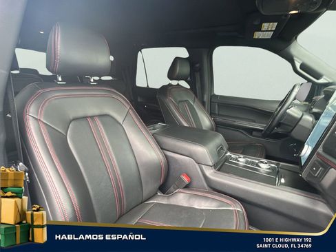 Used 2022 Ford Expedition Limited image 32