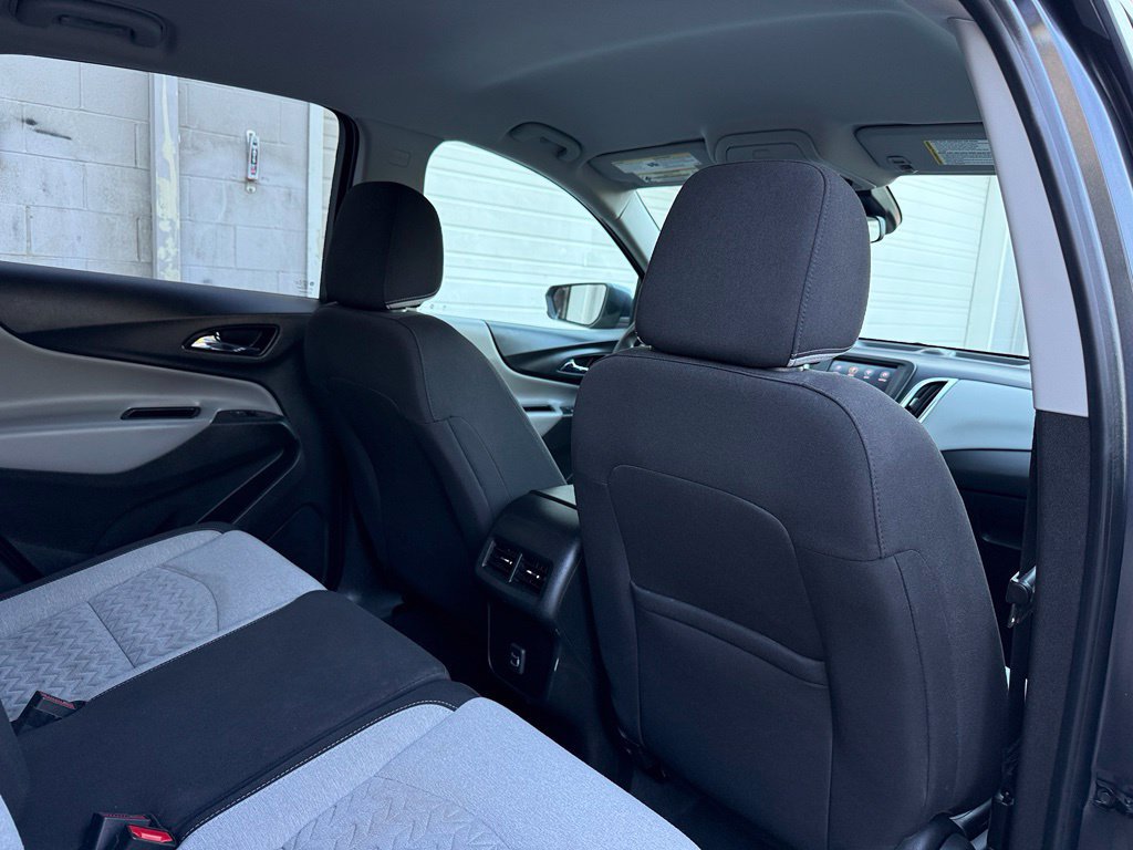 Used 2022 Chevrolet Equinox LT FWD image 34
