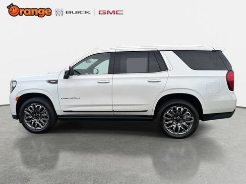 Used 2024 GMC Yukon Denali Ultimate AWD/4WD image 6
