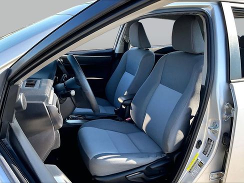 Used 2016 Toyota Corolla L FWD image 8