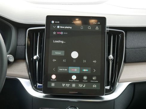 New 2026 Volvo XC90 T8 Plus AWD/4WD image 9