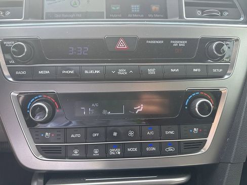 Used 2017 Hyundai Sonata Limited w/ Ultimate Package 02 FWD image 20