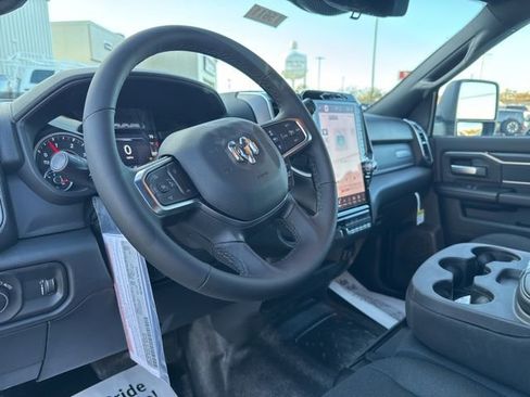 New 2026 RAM 4500 4x4 Crew Cab DRW image 21