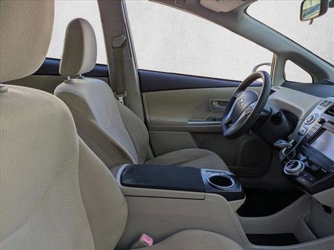 Used 2013 Toyota Prius V Two image 18
