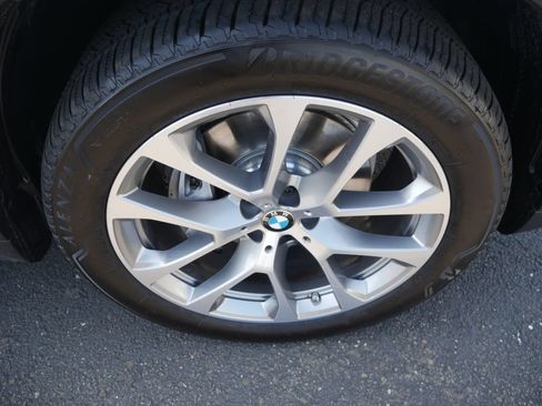 Used 2026 BMW X5 xDrive40i w/ Premium Package AWD/4WD image 14