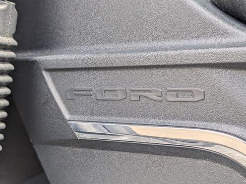 Used 2021 Ford F150 Lariat w/ Equipment Group 502A High AWD/4WD image 19