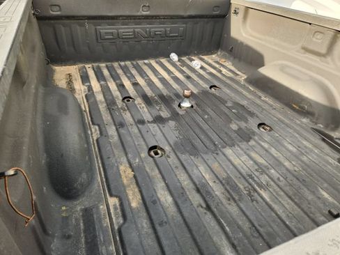 Used 2018 GMC Sierra 2500 Denali w/ Duramax Plus Package AWD/4WD image 10