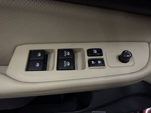 Used 2015 Subaru Outback 2.5i Limited image 10