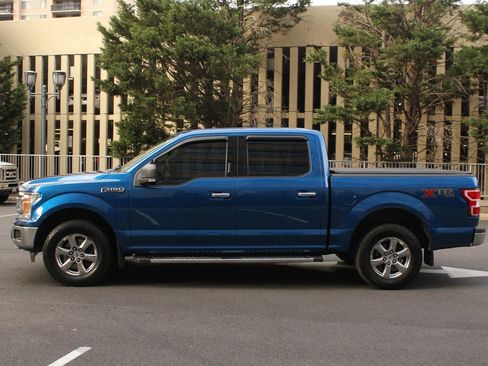 Used 2018 Ford F150 XLT w/ Equipment Group 301A Mid AWD/4WD image 12