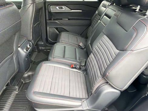 Used 2025 Ford Explorer ST-Line w/ Premium Package RWD image 24
