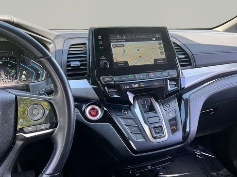 Used 2022 Honda Odyssey Touring image 10