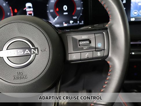 Used 2025 Nissan Kicks SR FWD image 3