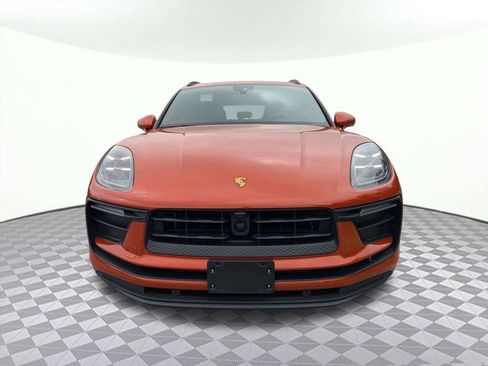 Used 2023 Porsche Macan AWD/4WD image 8