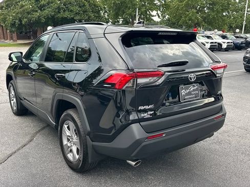 Used 2025 Toyota RAV4 XLE w/ Convenience Package FWD image 6